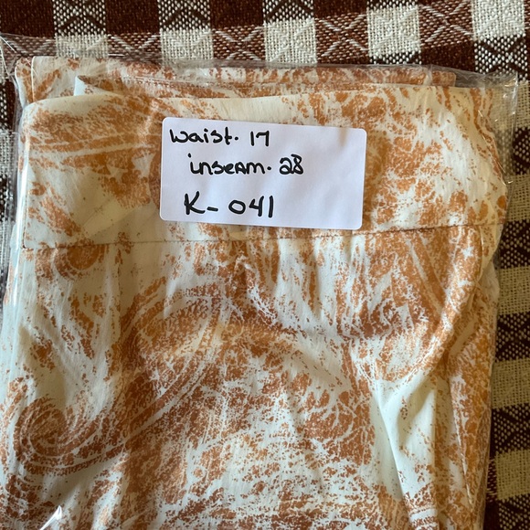 Soft Surroundings Paisley Print Pants. Size L - Picture 10 of 10